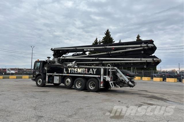 Mack MRU613 Бетононасоси