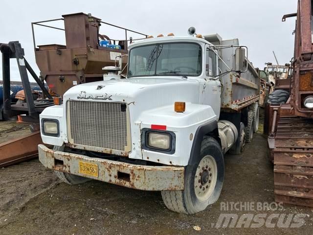 Mack RD688S Самоскиди
