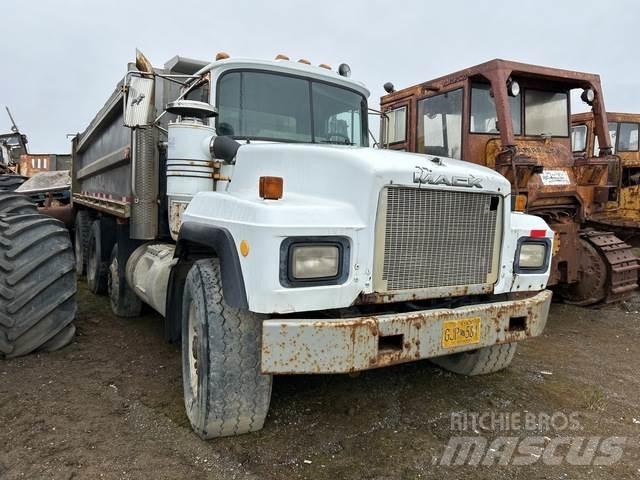 Mack RD688S Самоскиди