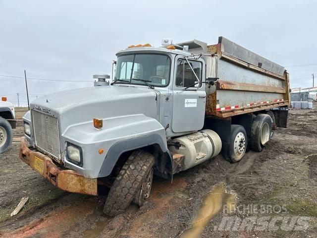 Mack RD688S Самоскиди