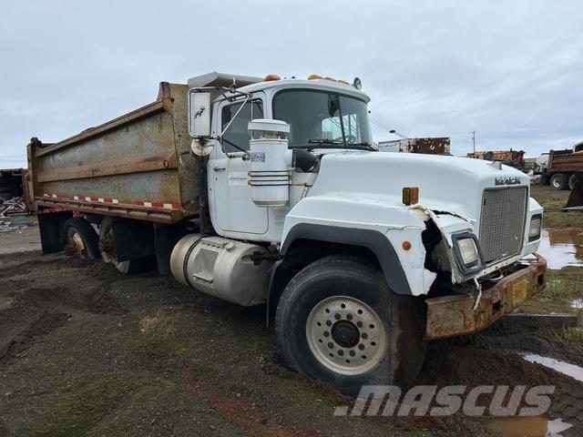 Mack RD688S Самоскиди