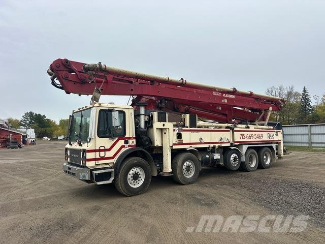 Mack S 45SX Бетононасоси