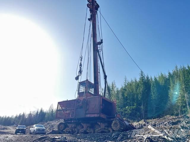 Madill O71 Крани лісозаготівельних машин