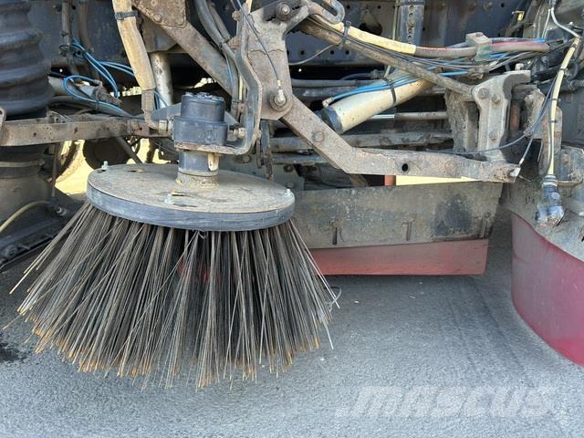 MAN TGM18.290 Прибиральні машини