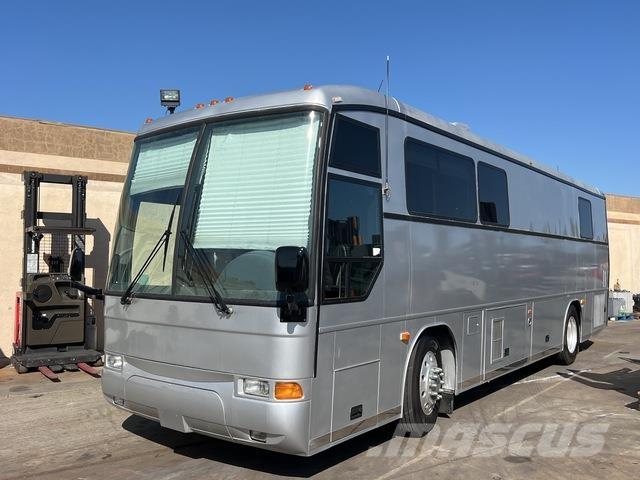 MCI F3500 Автодома і житлові автопричепи