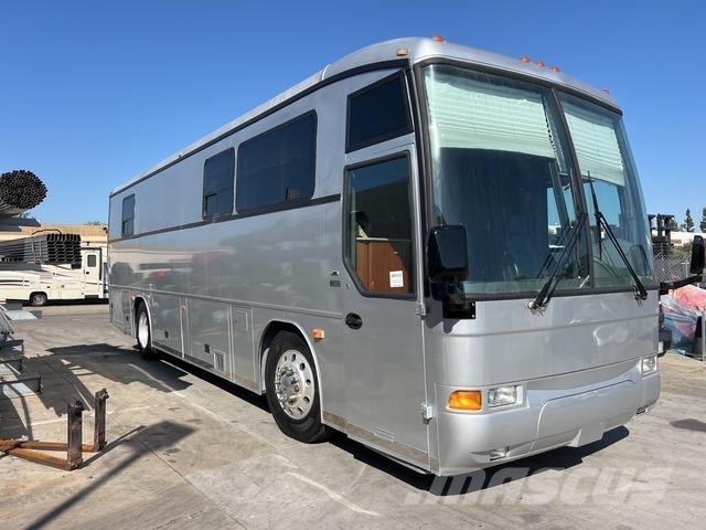 MCI F3500 Автодома і житлові автопричепи