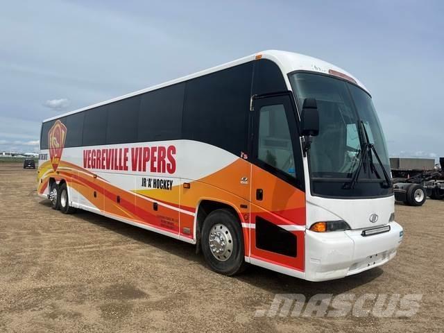 MCI J4500 Мікроавтобуси