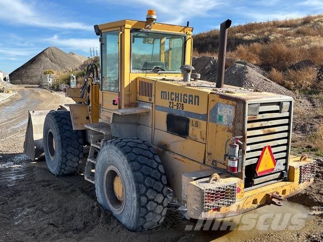 Michigan L90 Фронтальні навантажувачі