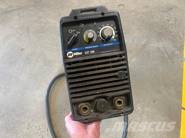 Miller CST-280 Зварювальні апарати