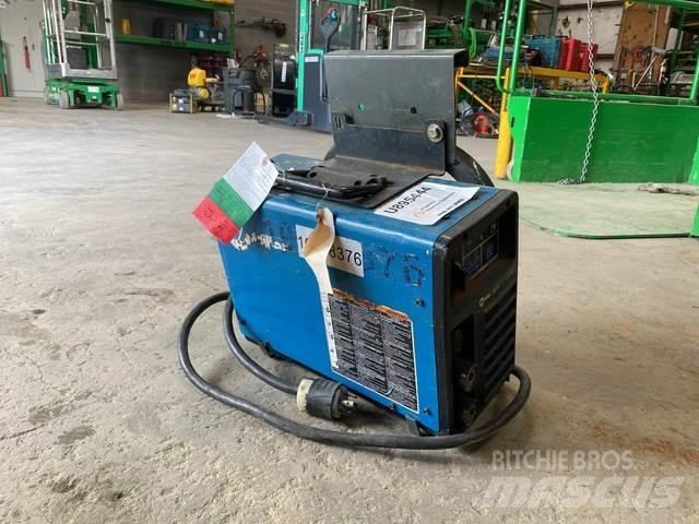Miller CST 282 Зварювальні апарати