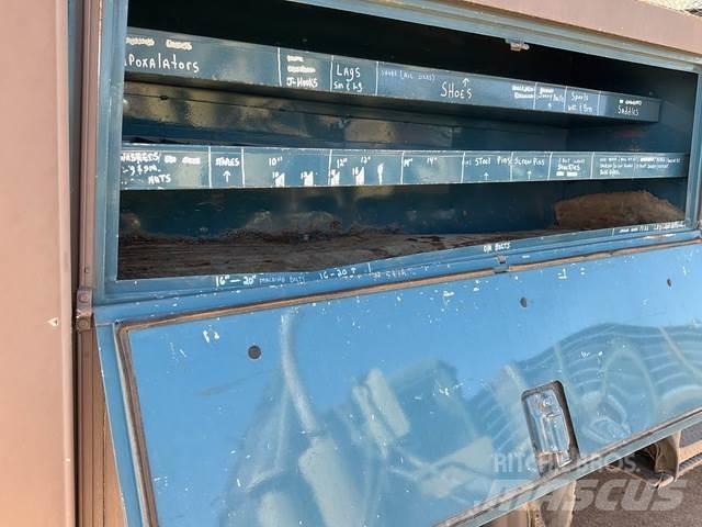 Navistar 4700 Автовишки на базі вантажівки