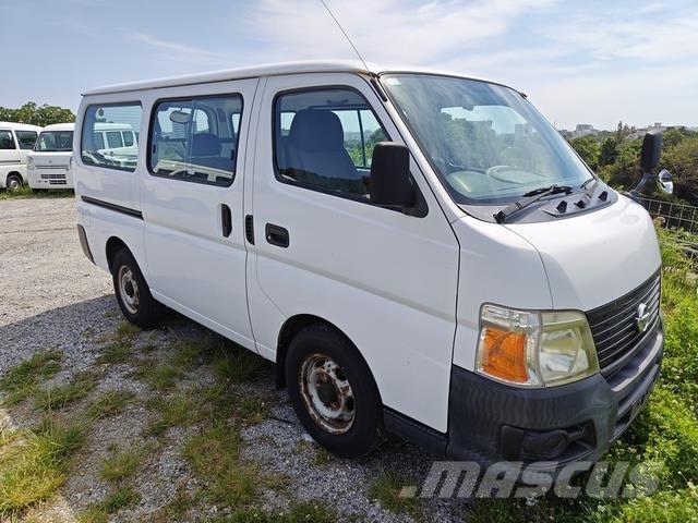 Nissan CARAVAN Мікроавтобуси