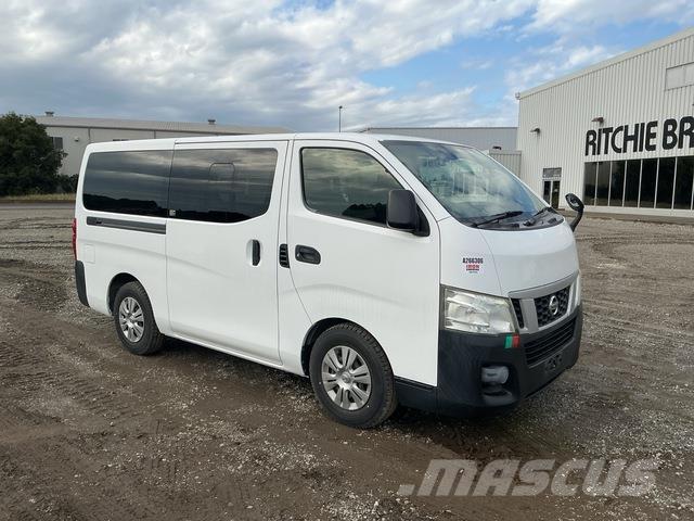 Nissan Caravan Мікроавтобуси