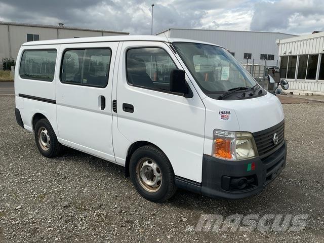 Nissan Caravan Мікроавтобуси