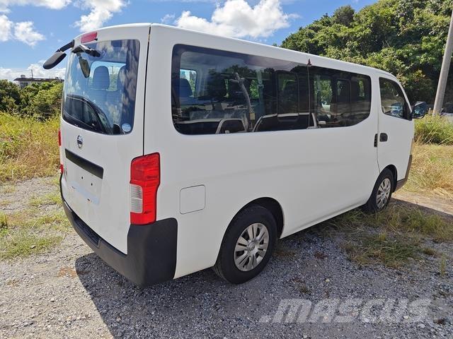 Nissan Caravan Мікроавтобуси