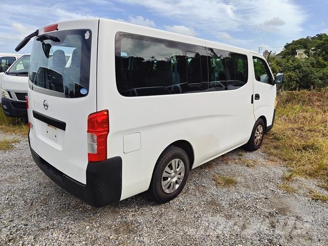 Nissan Caravan Мікроавтобуси