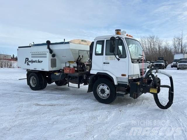 Nissan UD3300 Бетономішалки (Автобетонозмішувачі)