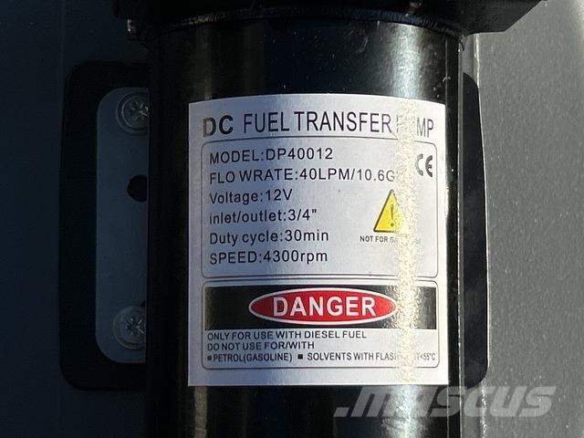  Olsen DD200 Паливні та присадочні баки
