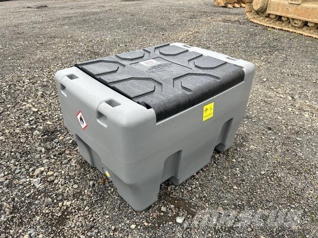  Olsen DD330 Паливні та присадочні баки