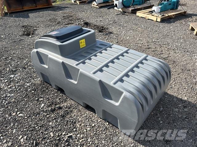  Olsen DD500 Паливні та присадочні баки