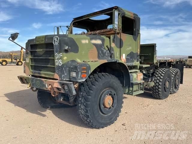 Oshkosh  Фургони