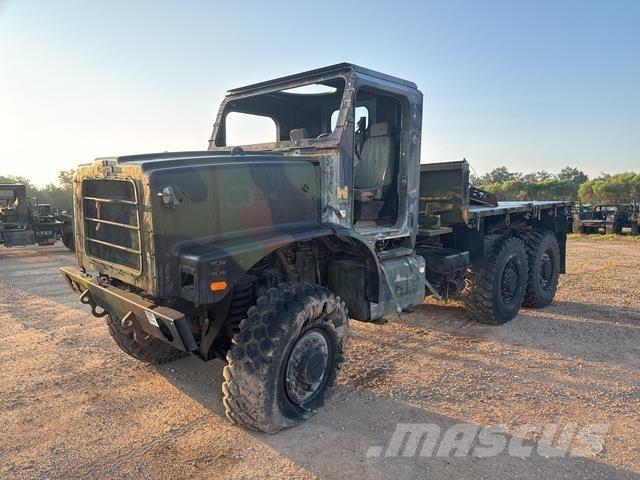 Oshkosh  Фургони