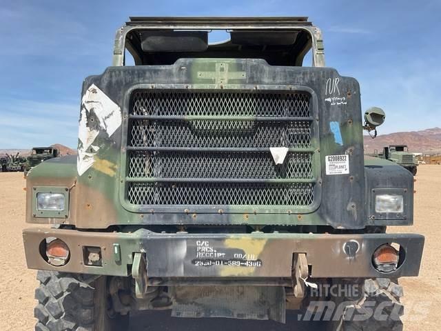 Oshkosh  Фургони