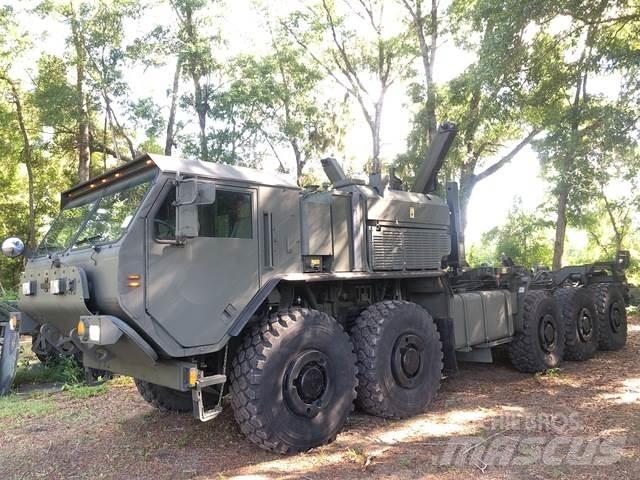 Oshkosh LVSR Вантажівки / спеціальні