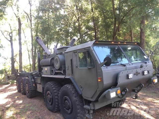 Oshkosh LVSR Вантажівки / спеціальні