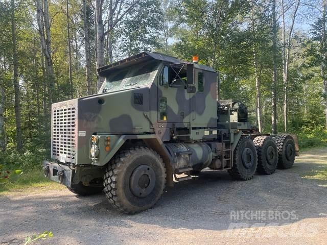 Oshkosh M1070 Тягачі
