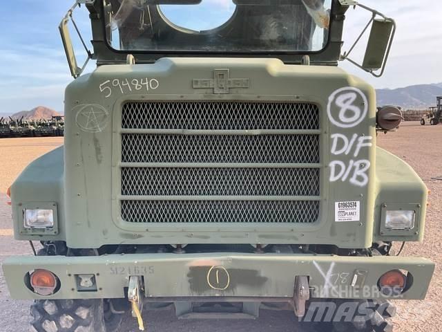 Oshkosh MK25 Фургони