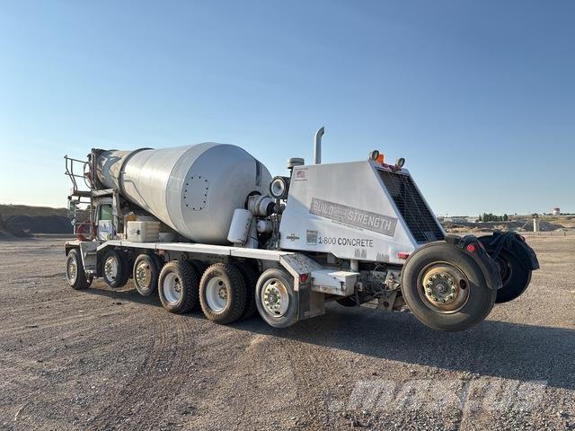 Oshkosh S-2146 Вантажівки / спеціальні