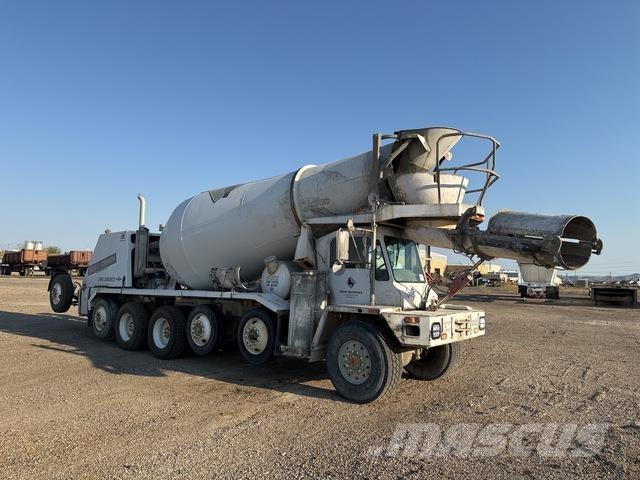 Oshkosh S-2146 Вантажівки / спеціальні