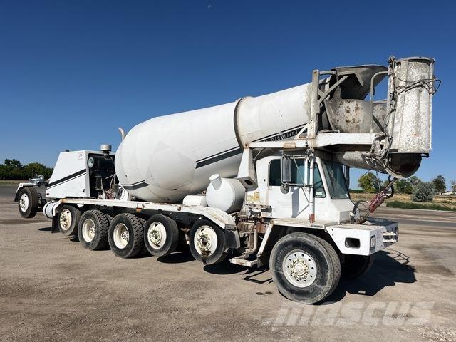 Oshkosh S-2146 Вантажівки / спеціальні