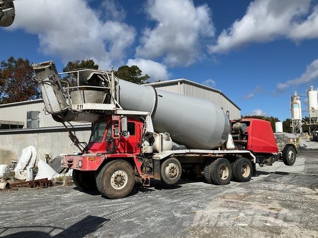 Oshkosh S-2146 Вантажівки / спеціальні