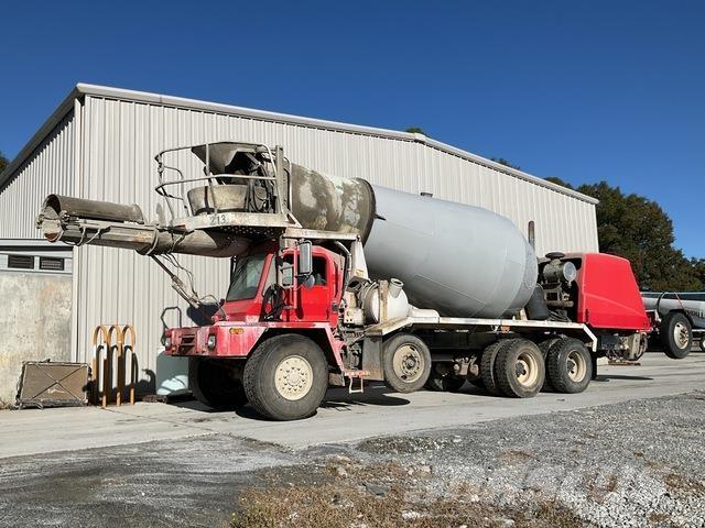 Oshkosh S-2146 Вантажівки / спеціальні