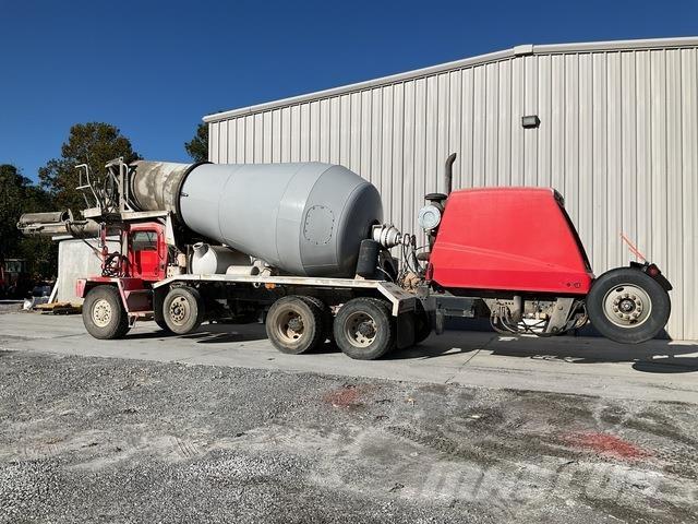 Oshkosh S-2146 Вантажівки / спеціальні