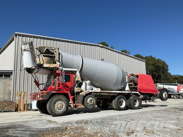 Oshkosh S-2146 Вантажівки / спеціальні