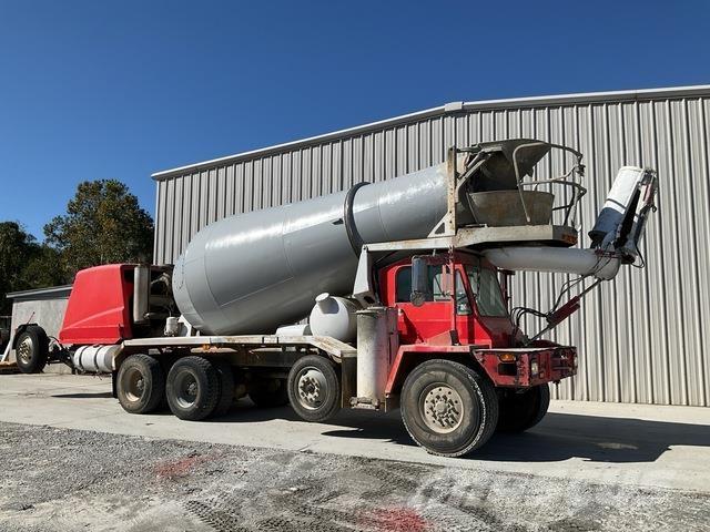 Oshkosh S-2146 Вантажівки / спеціальні