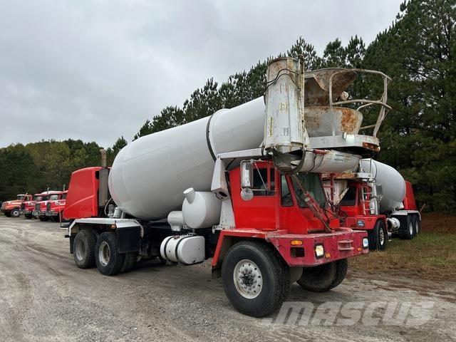 Oshkosh S-2346 Вантажівки / спеціальні