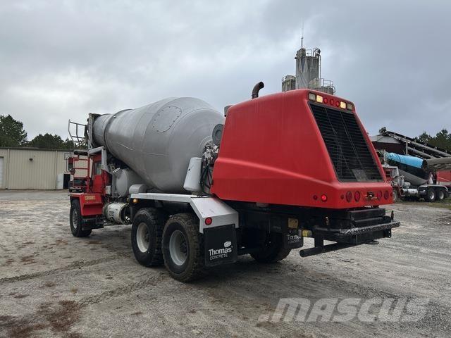 Oshkosh S-2346 Вантажівки / спеціальні