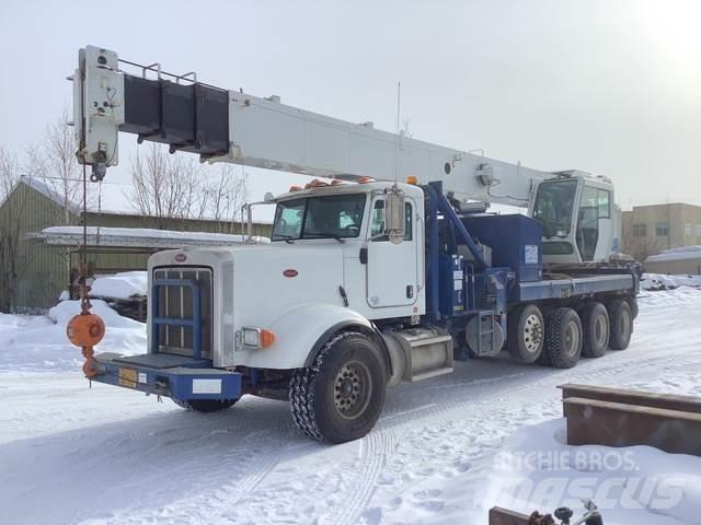 Peterbilt  Гусеничні крани