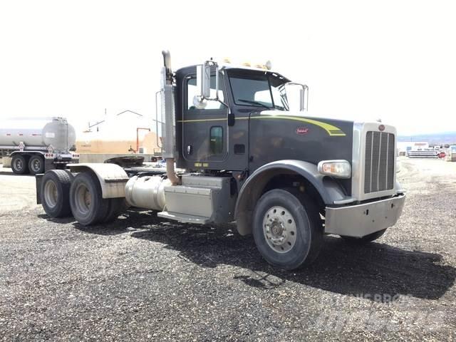 Peterbilt  Тягачі
