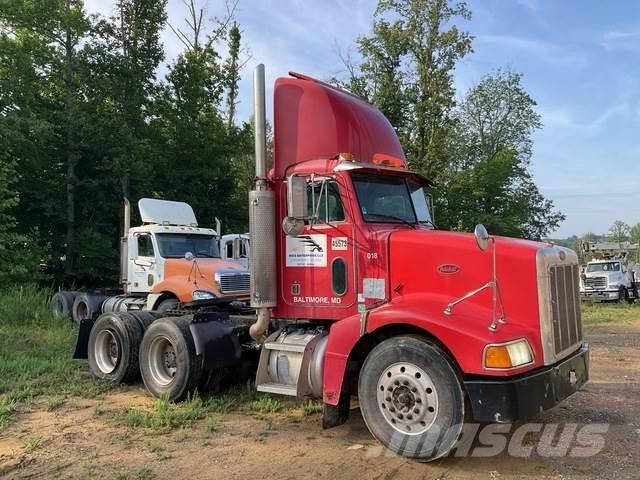 Peterbilt  Тягачі