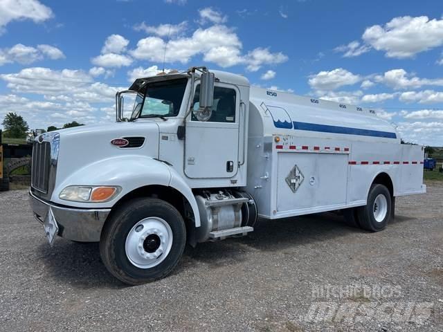 Peterbilt 337 Вантажівки-цистерни