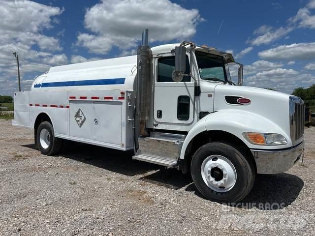 Peterbilt 337 Вантажівки-цистерни