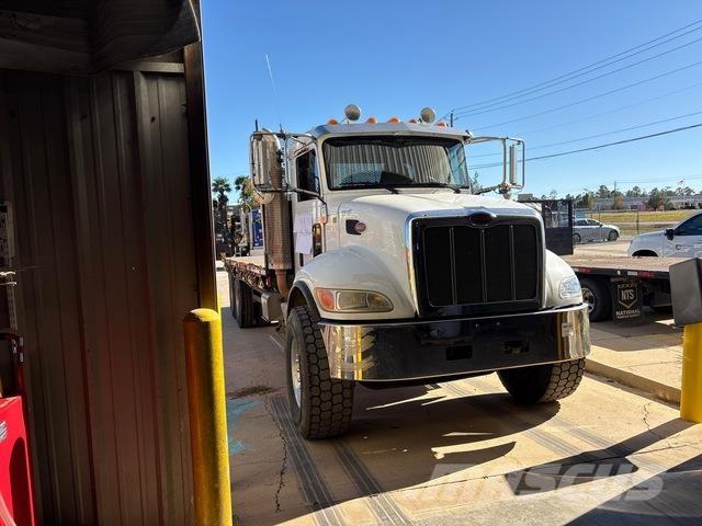 Peterbilt 348 Вантажівки-платформи/бокове розвантаження