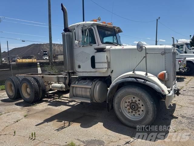 Peterbilt 357 Тягачі