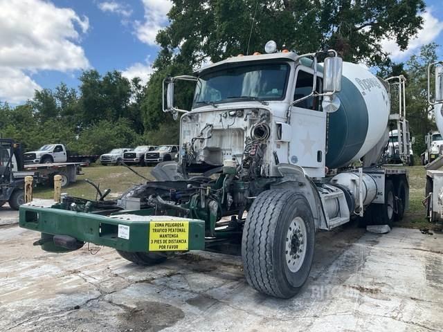 Peterbilt 365 Вантажівки / спеціальні