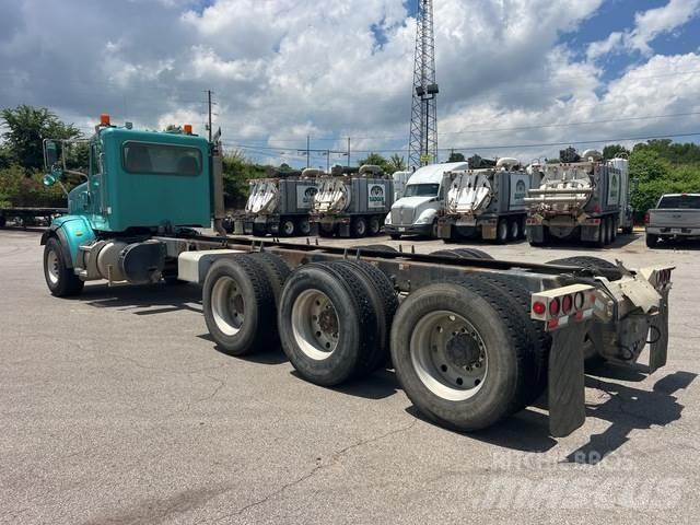 Peterbilt 365 Кабіни